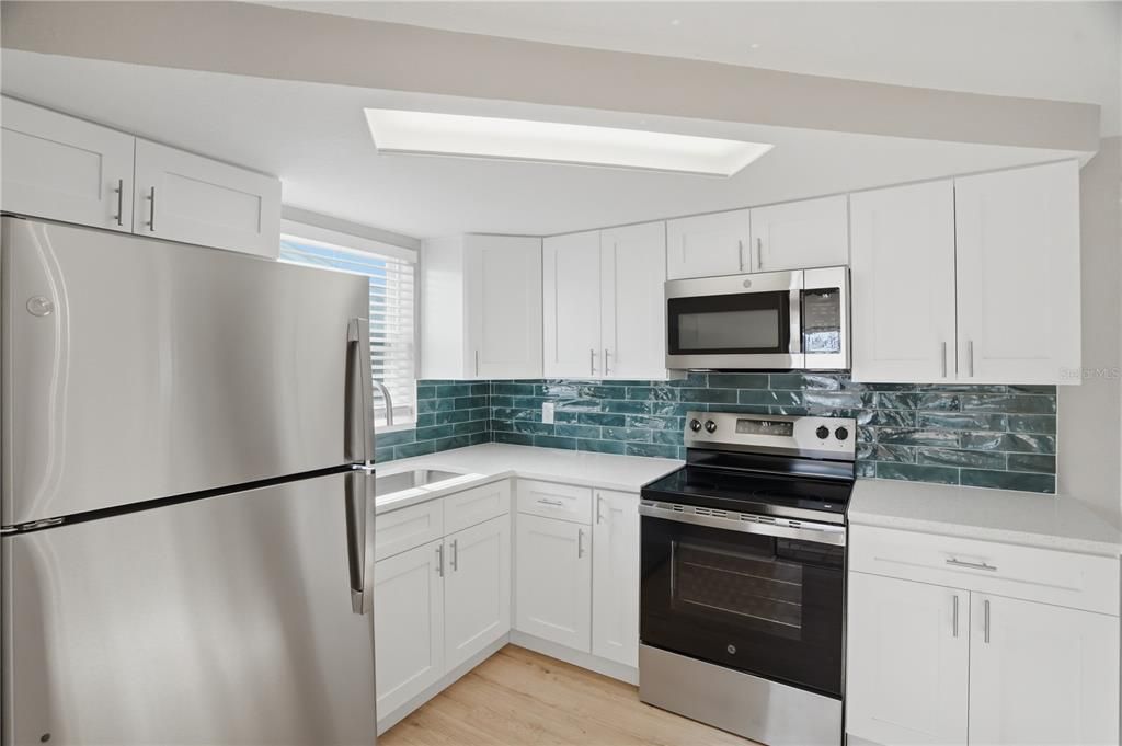 En Venta: $215,000 (2 camas, 1 baños, 846 Pies cuadrados)