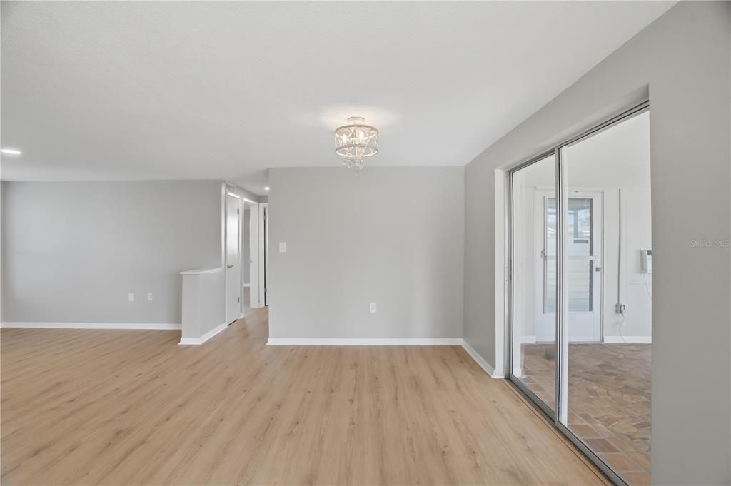 En Venta: $215,000 (2 camas, 1 baños, 846 Pies cuadrados)