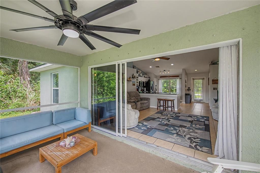 For Sale: $289,900 (3 beds, 2 baths, 1272 Square Feet)