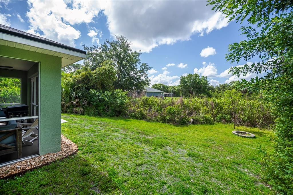 For Sale: $289,900 (3 beds, 2 baths, 1272 Square Feet)