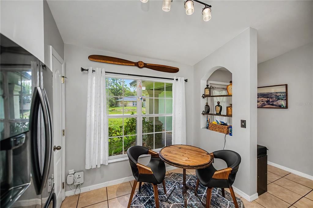 For Sale: $289,900 (3 beds, 2 baths, 1272 Square Feet)