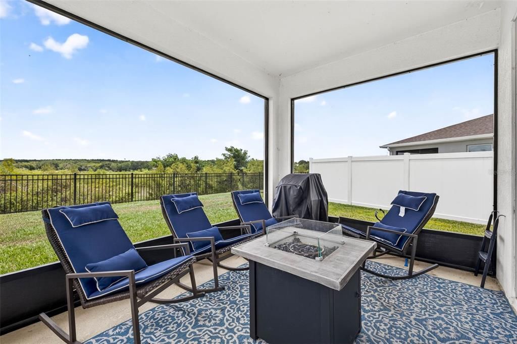 For Sale: $465,000 (5 beds, 3 baths, 2934 Square Feet)