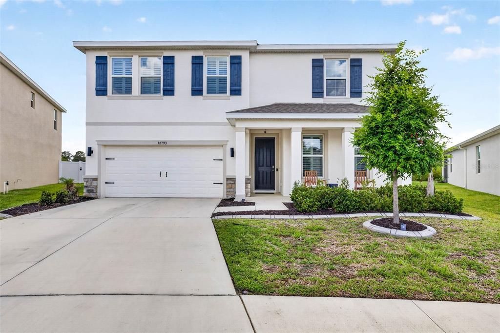 For Sale: $465,000 (5 beds, 3 baths, 2934 Square Feet)