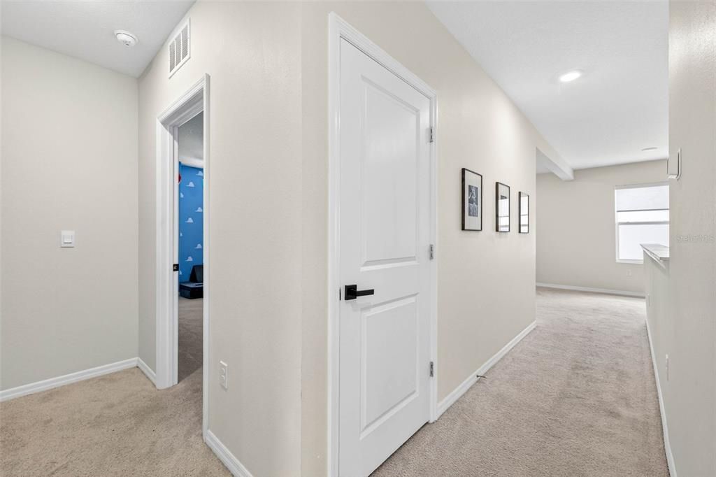 For Sale: $465,000 (5 beds, 3 baths, 2934 Square Feet)