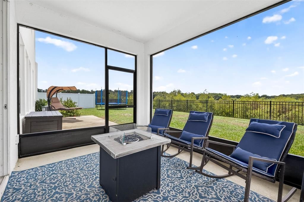For Sale: $465,000 (5 beds, 3 baths, 2934 Square Feet)