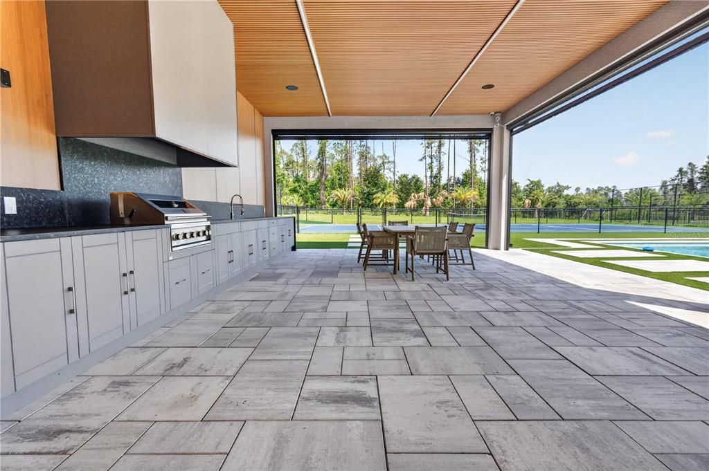 For Sale: $4,200,000 (5 beds, 5 baths, 5855 Square Feet)