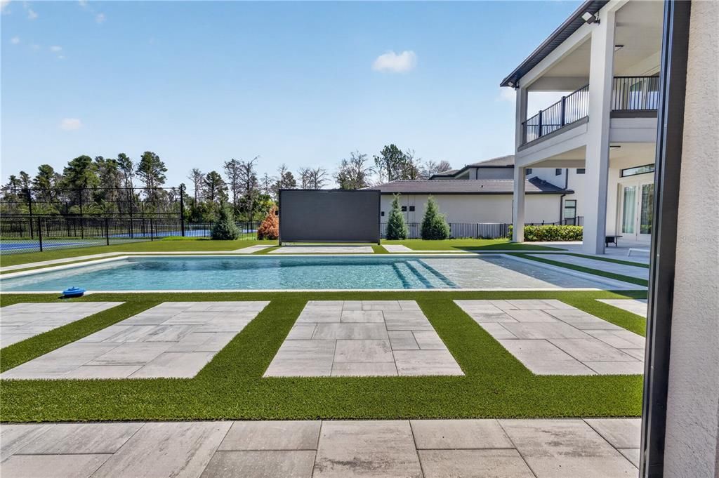 For Sale: $4,200,000 (5 beds, 5 baths, 5855 Square Feet)