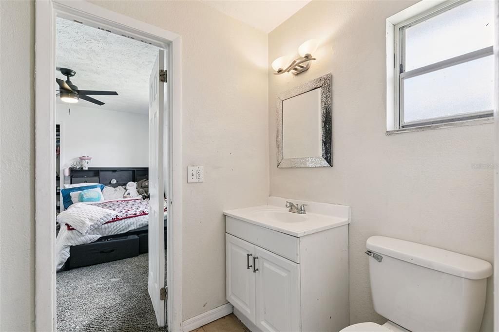 En Venta: $459,000 (5 camas, 3 baños, 2106 Pies cuadrados)
