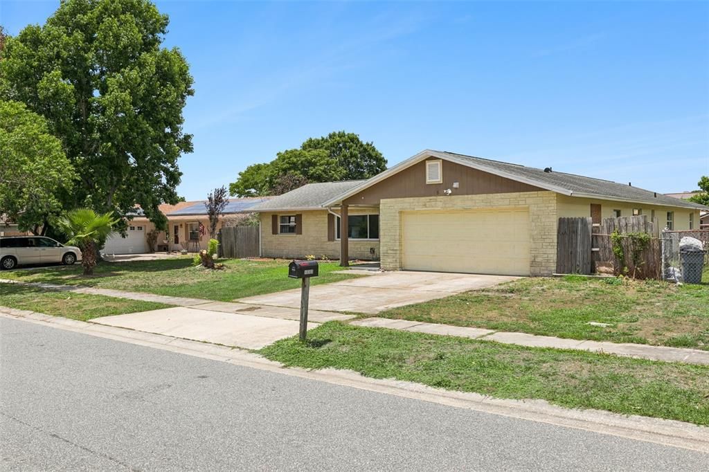 En Venta: $459,000 (5 camas, 3 baños, 2106 Pies cuadrados)