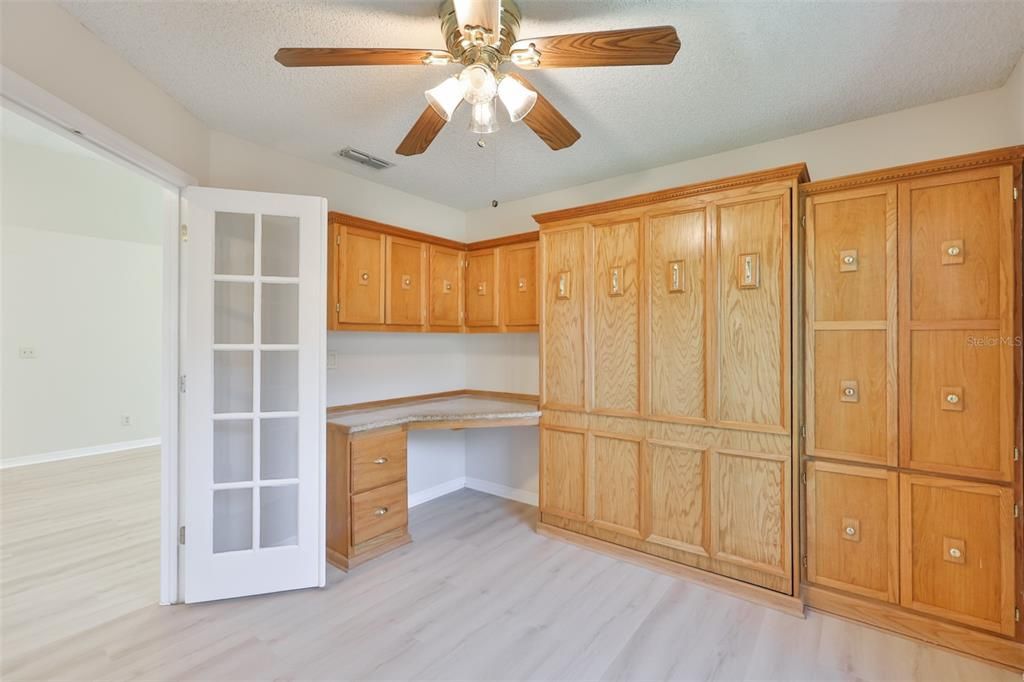 For Sale: $324,900 (3 beds, 2 baths, 1797 Square Feet)