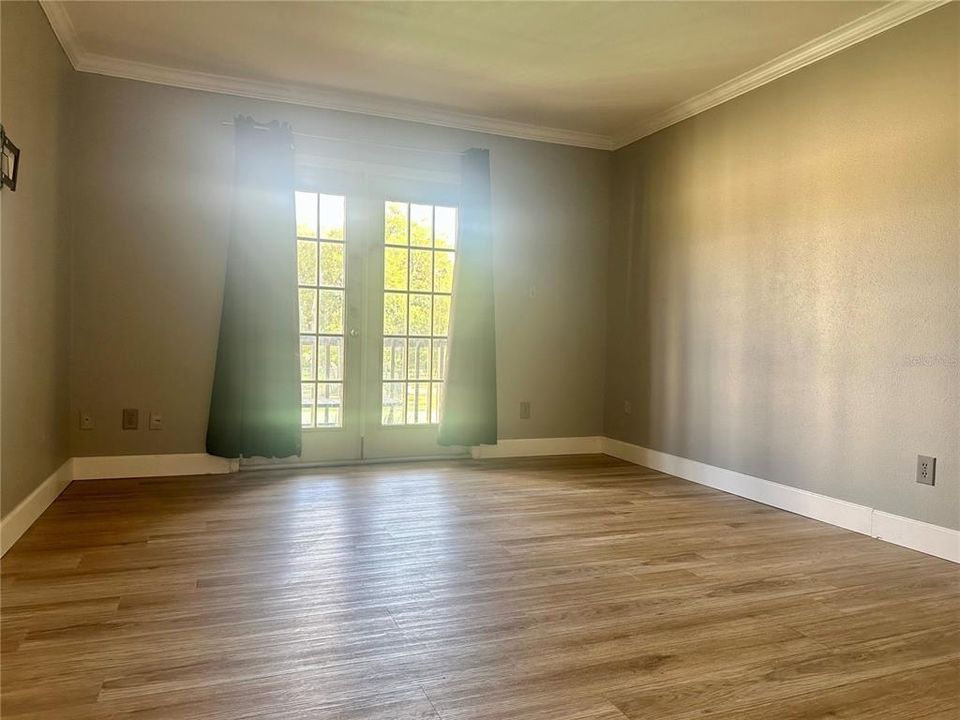 В аренду: $1,300 (1 спален, 1 ванн, 650 Квадратных фут)
