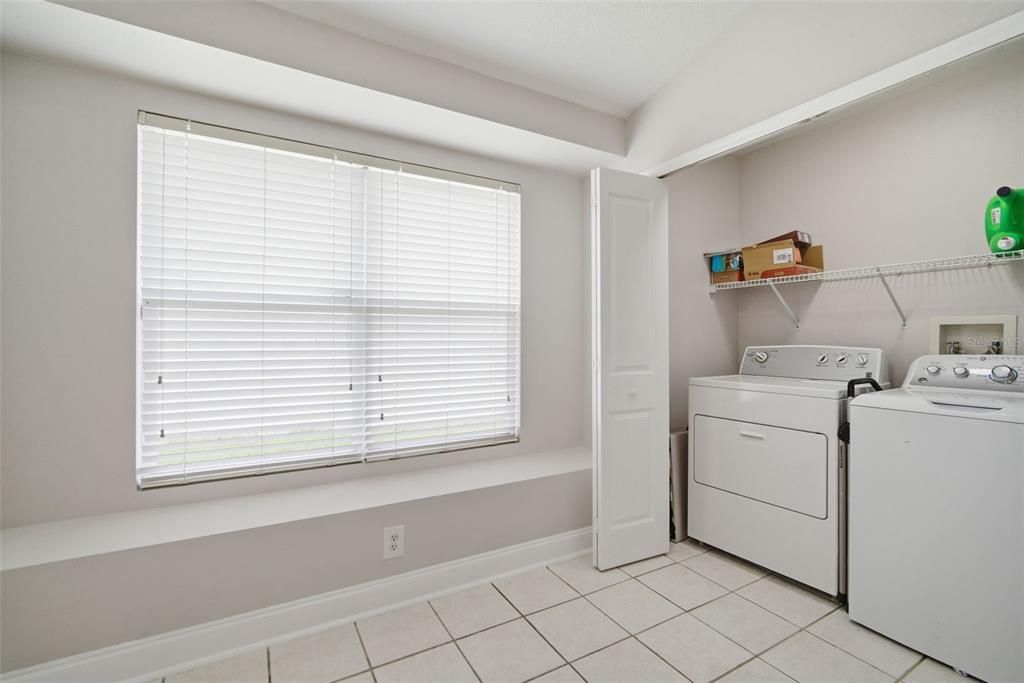 For Sale: $391,000 (4 beds, 2 baths, 1688 Square Feet)