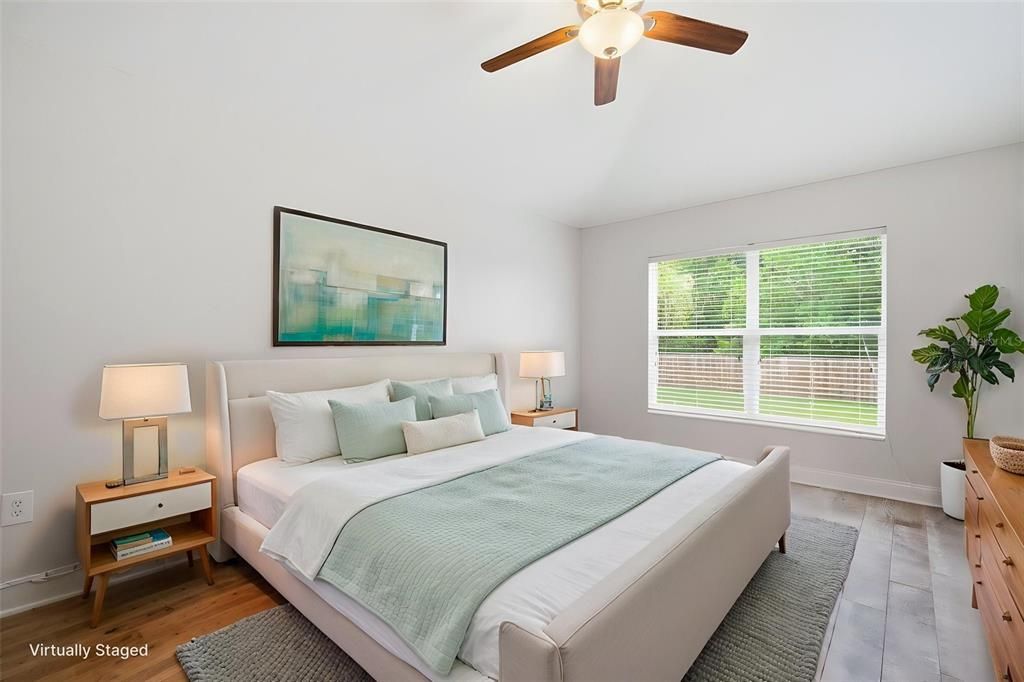 For Sale: $391,000 (4 beds, 2 baths, 1688 Square Feet)