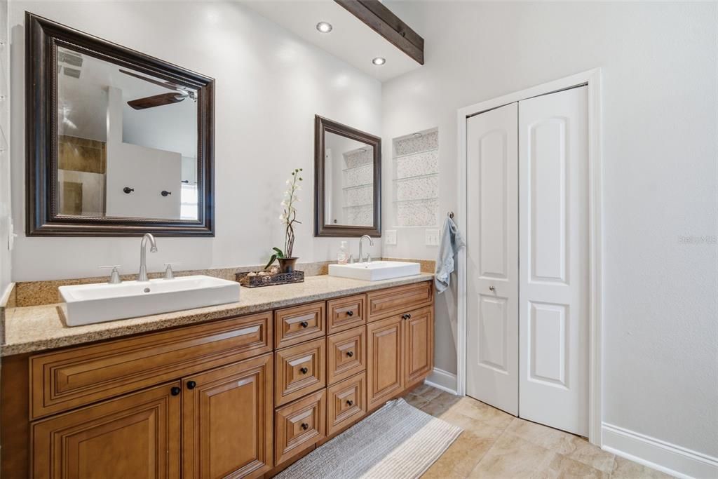 For Sale: $391,000 (4 beds, 2 baths, 1688 Square Feet)