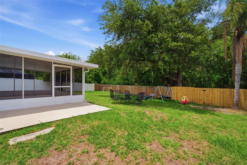 For Sale: $391,000 (4 beds, 2 baths, 1688 Square Feet)