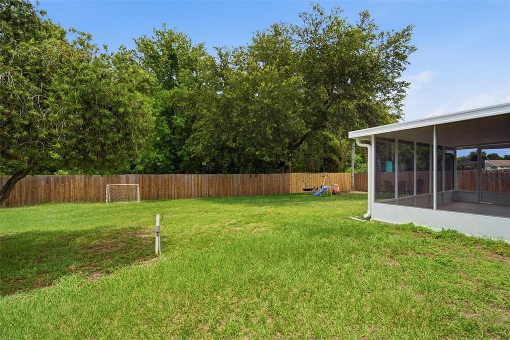 For Sale: $391,000 (4 beds, 2 baths, 1688 Square Feet)