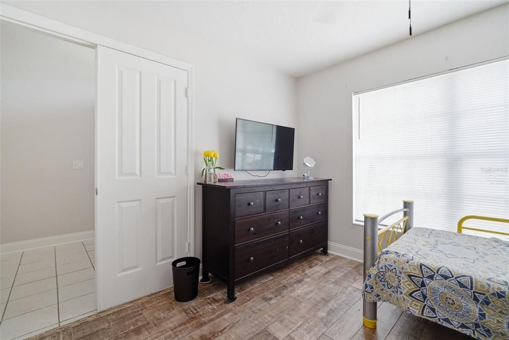For Sale: $391,000 (4 beds, 2 baths, 1688 Square Feet)