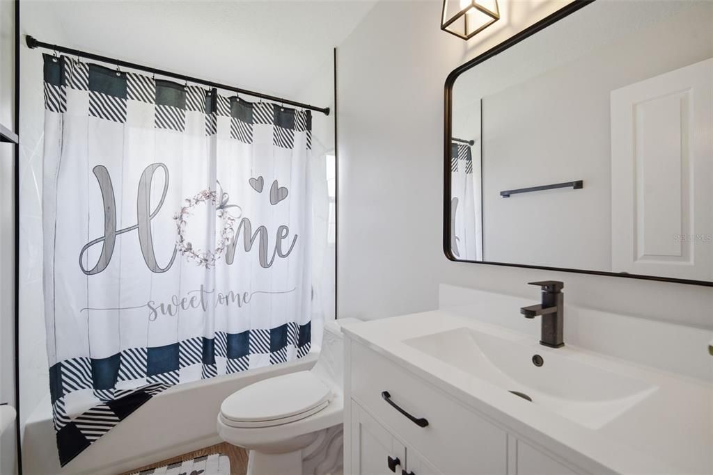 For Sale: $391,000 (4 beds, 2 baths, 1688 Square Feet)