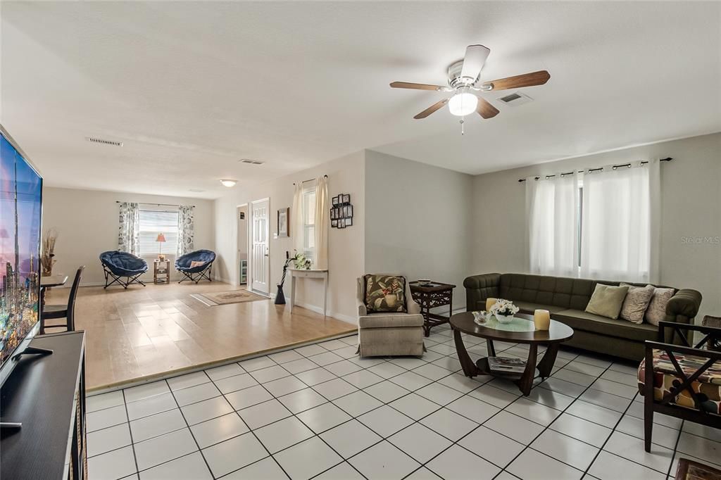 For Sale: $309,900 (4 beds, 2 baths, 1839 Square Feet)