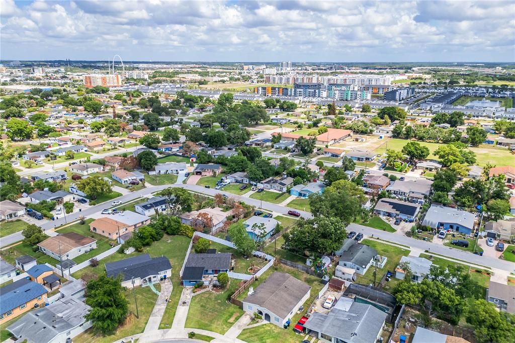 For Sale: $309,900 (4 beds, 2 baths, 1839 Square Feet)