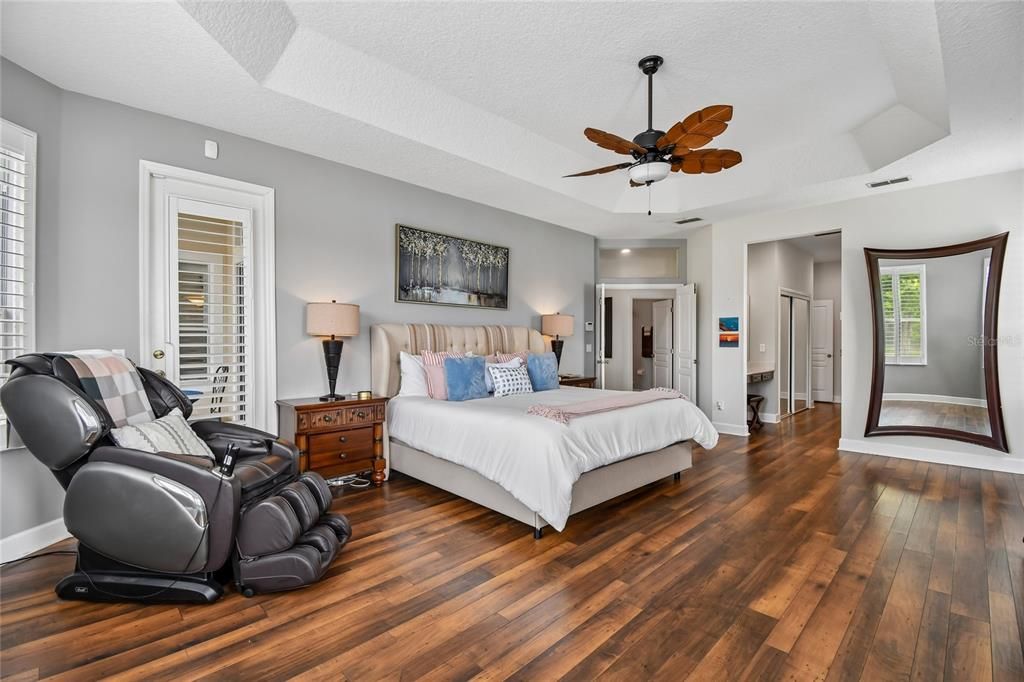 For Sale: $875,000 (6 beds, 3 baths, 3492 Square Feet)