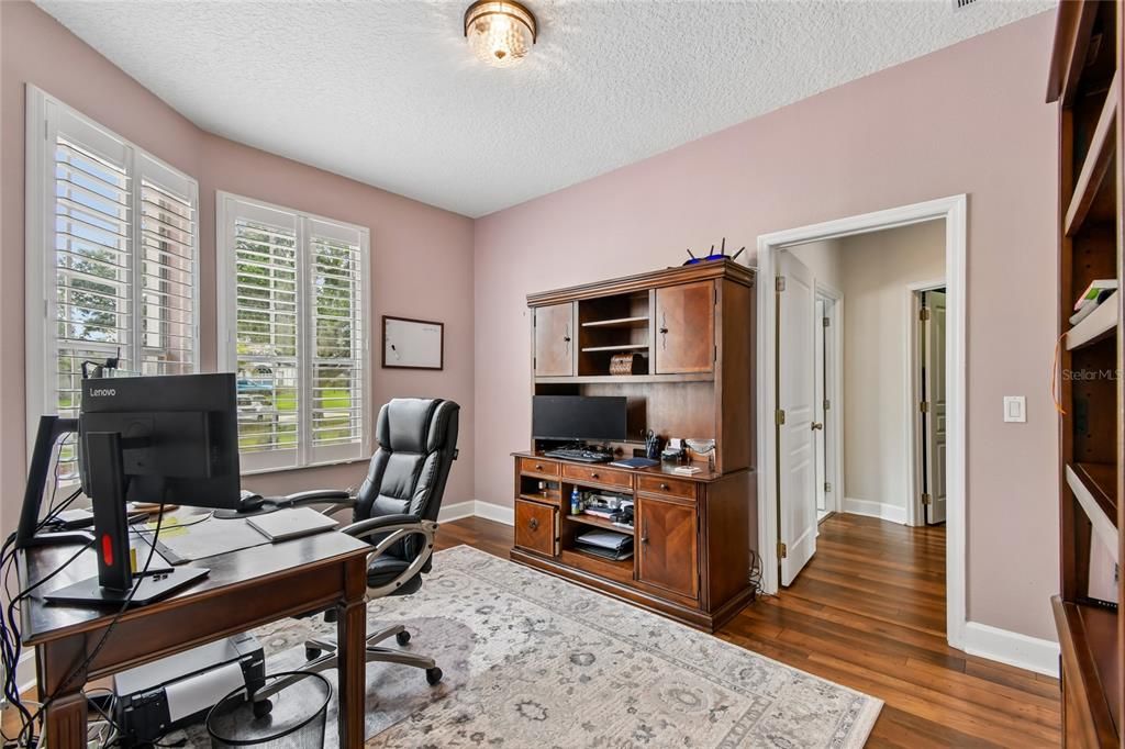 For Sale: $875,000 (6 beds, 3 baths, 3492 Square Feet)