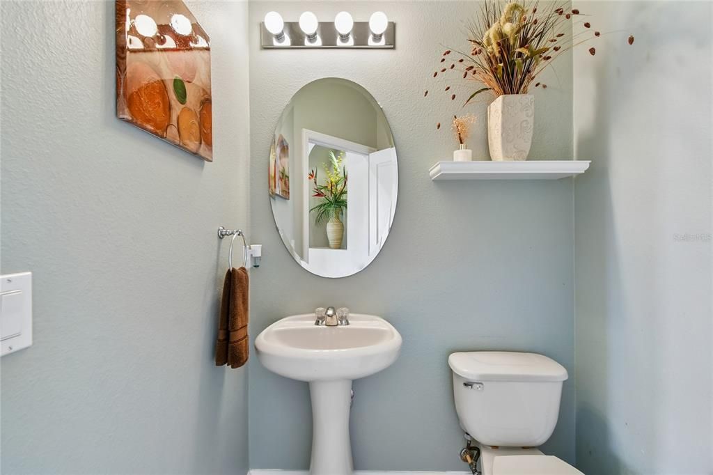 For Sale: $875,000 (6 beds, 3 baths, 3492 Square Feet)