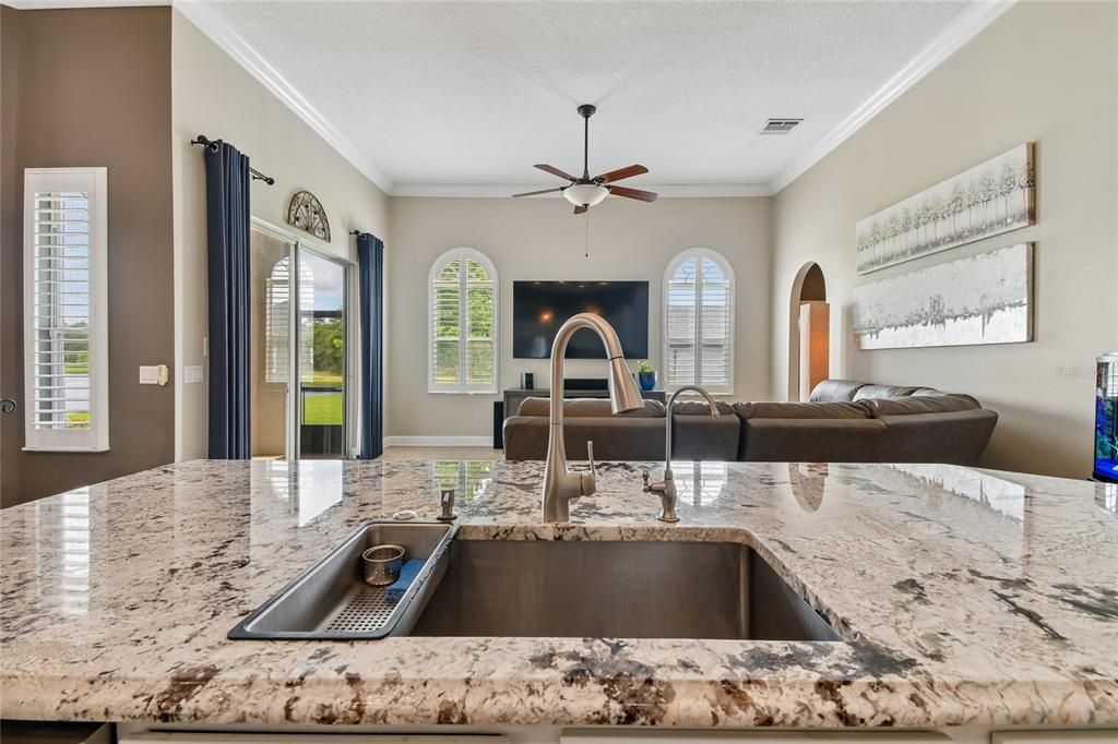 For Sale: $875,000 (6 beds, 3 baths, 3492 Square Feet)