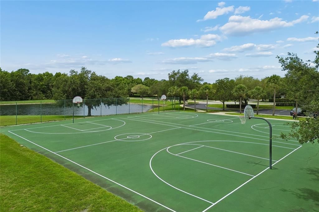 For Sale: $875,000 (6 beds, 3 baths, 3492 Square Feet)