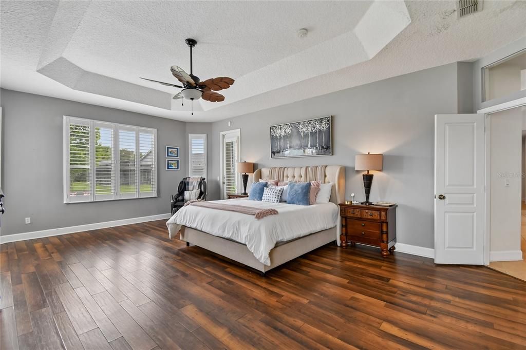 For Sale: $875,000 (6 beds, 3 baths, 3492 Square Feet)
