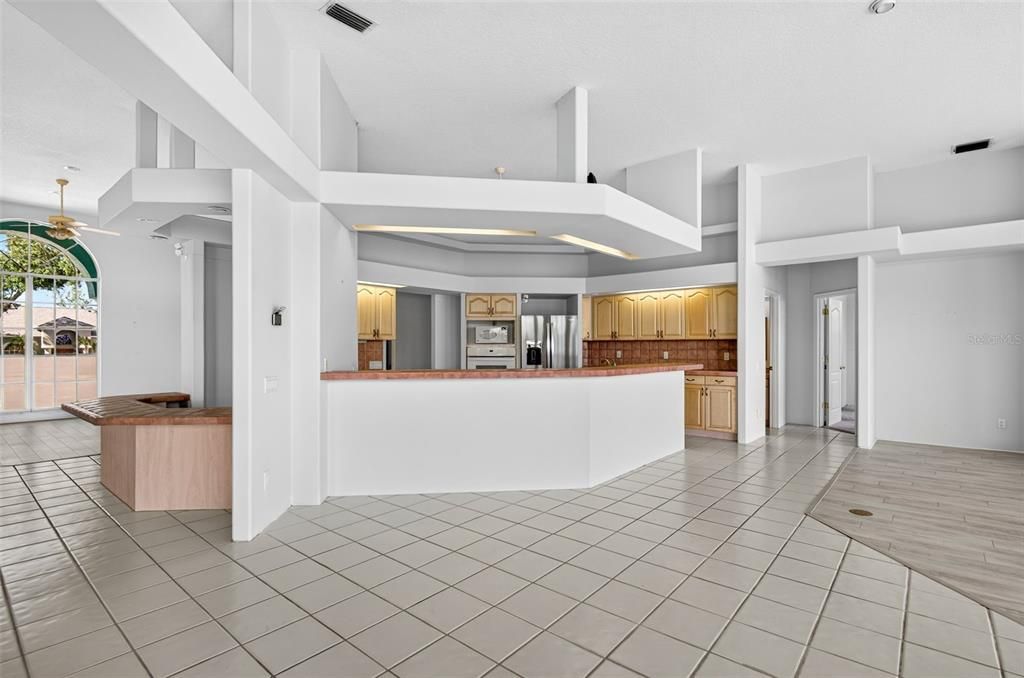 En Venta: $725,000 (4 camas, 4 baños, 3684 Pies cuadrados)