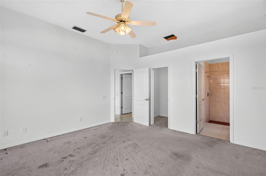 En Venta: $725,000 (4 camas, 4 baños, 3684 Pies cuadrados)