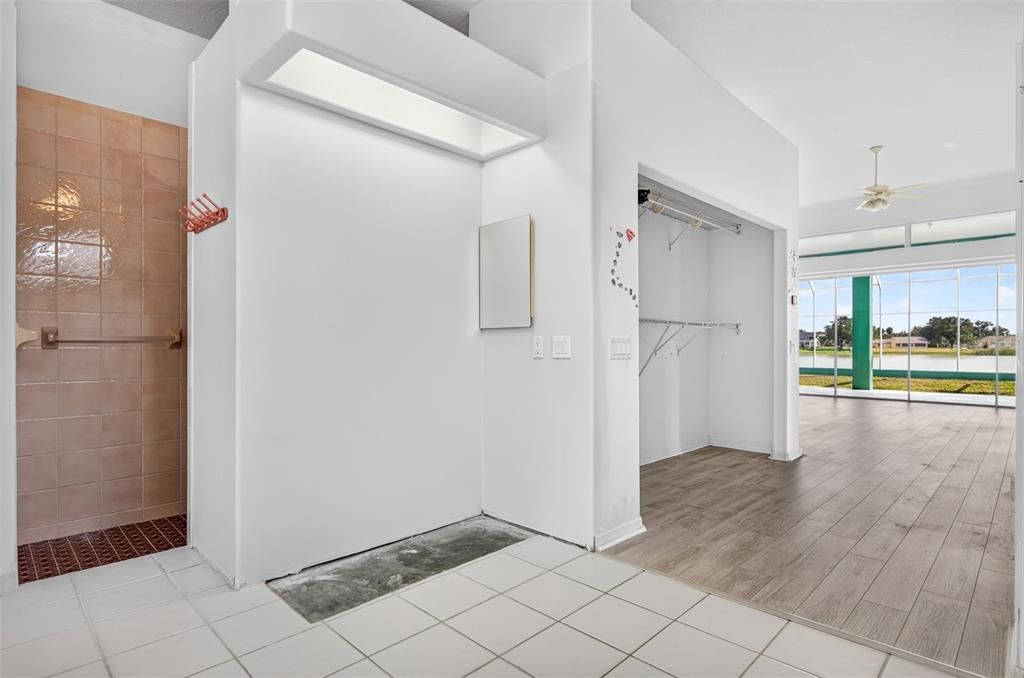 En Venta: $725,000 (4 camas, 4 baños, 3684 Pies cuadrados)