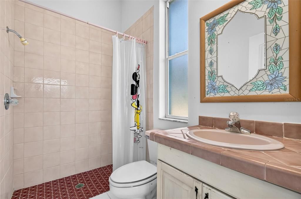 En Venta: $725,000 (4 camas, 4 baños, 3684 Pies cuadrados)