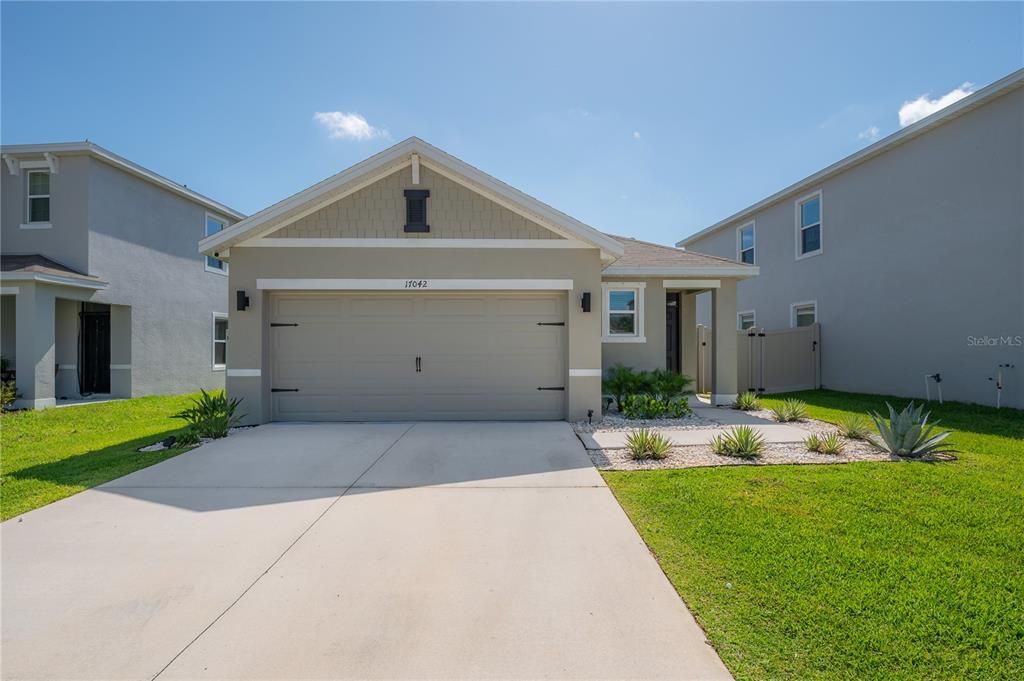 For Rent: $2,500 (3 beds, 2 baths, 1516 Square Feet)