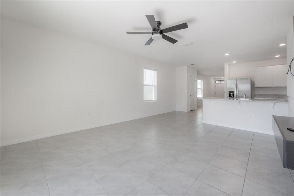 For Rent: $2,500 (3 beds, 2 baths, 1516 Square Feet)