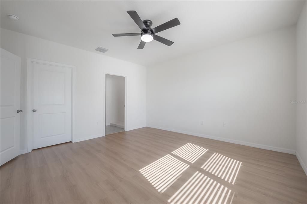 For Rent: $2,500 (3 beds, 2 baths, 1516 Square Feet)
