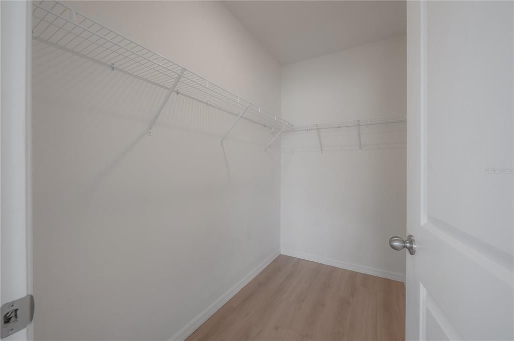 For Rent: $2,500 (3 beds, 2 baths, 1516 Square Feet)