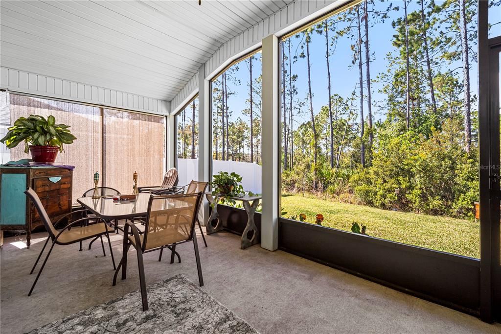En Venta: $359,000 (4 camas, 3 baños, 2043 Pies cuadrados)