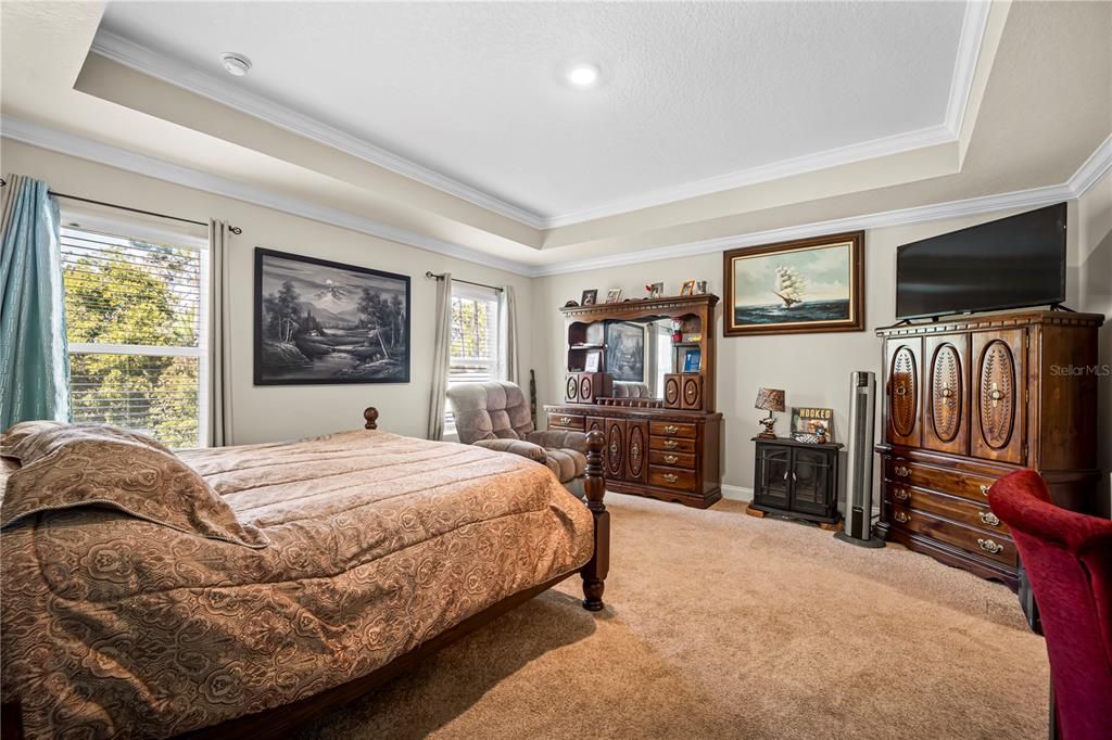 En Venta: $359,000 (4 camas, 3 baños, 2043 Pies cuadrados)
