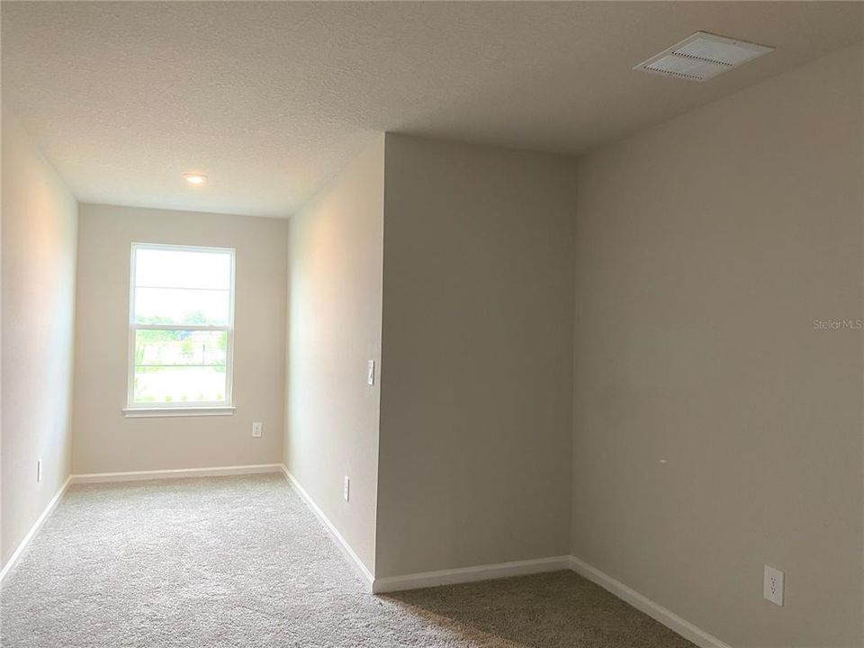 For Rent: $2,600 (3 beds, 2 baths, 1691 Square Feet)