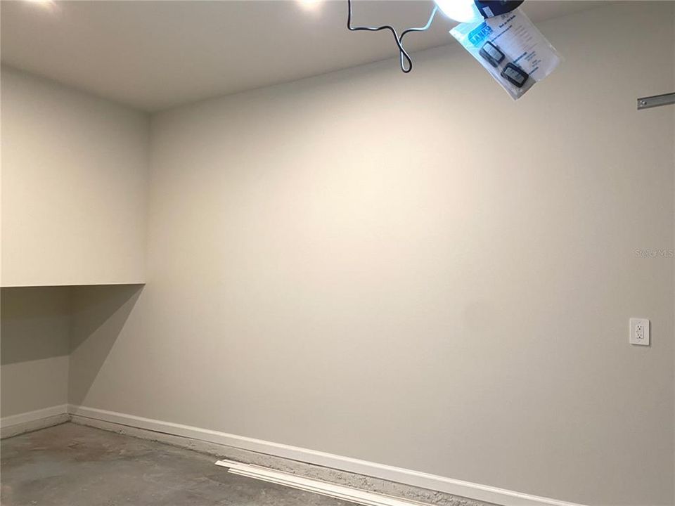 For Rent: $2,600 (3 beds, 2 baths, 1691 Square Feet)
