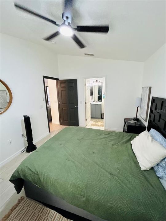 Activo con contrato: $249,900 (4 camas, 2 baños, 1188 Pies cuadrados)