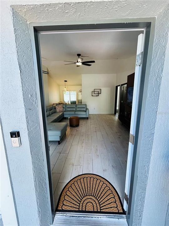 Activo con contrato: $249,900 (4 camas, 2 baños, 1188 Pies cuadrados)