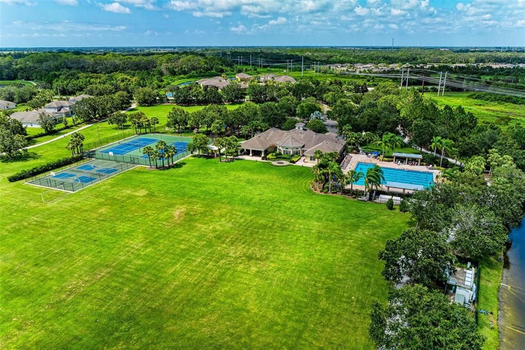 Active With Contract: $425,000 (4 beds, 2 baths, 2435 Square Feet)