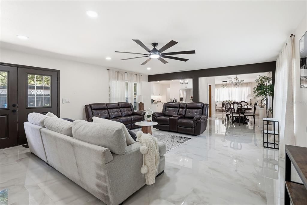 For Sale: $759,900 (4 beds, 3 baths, 2696 Square Feet)