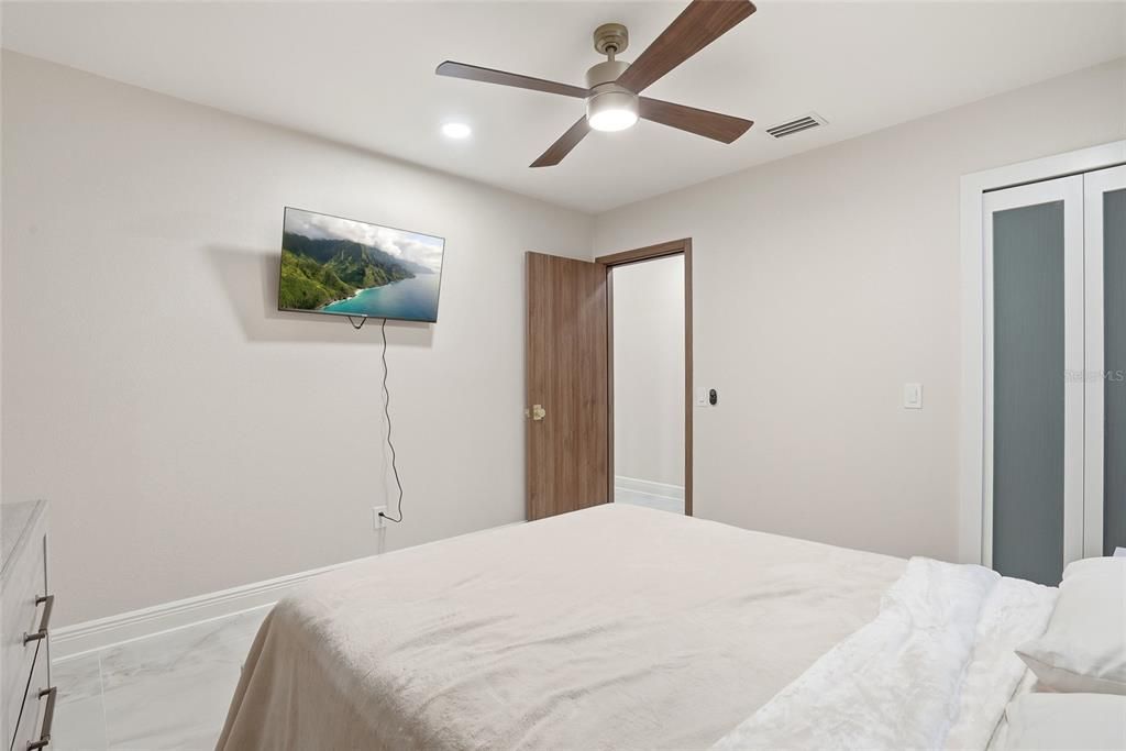For Sale: $759,900 (4 beds, 3 baths, 2696 Square Feet)