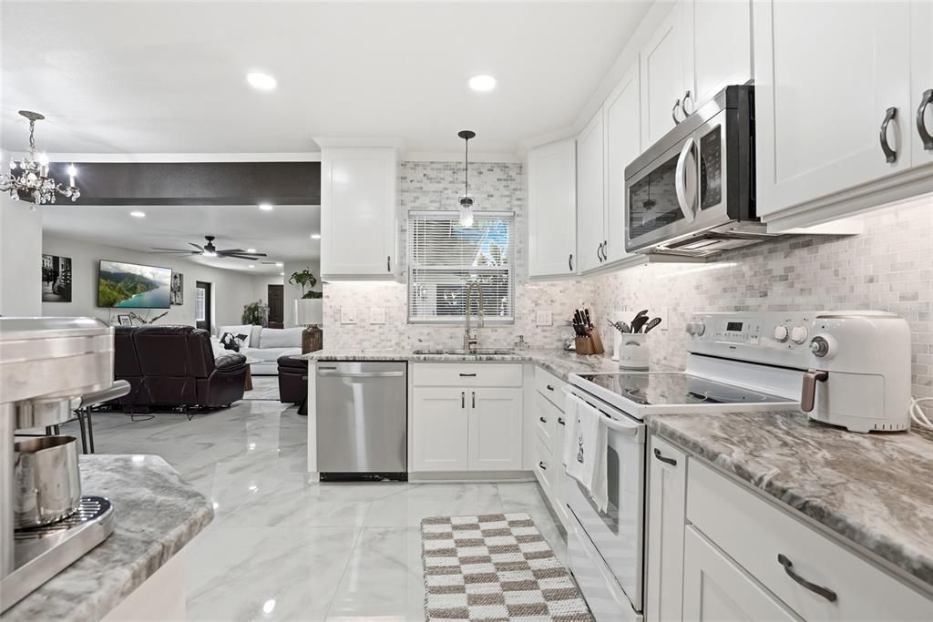 For Sale: $759,900 (4 beds, 3 baths, 2696 Square Feet)