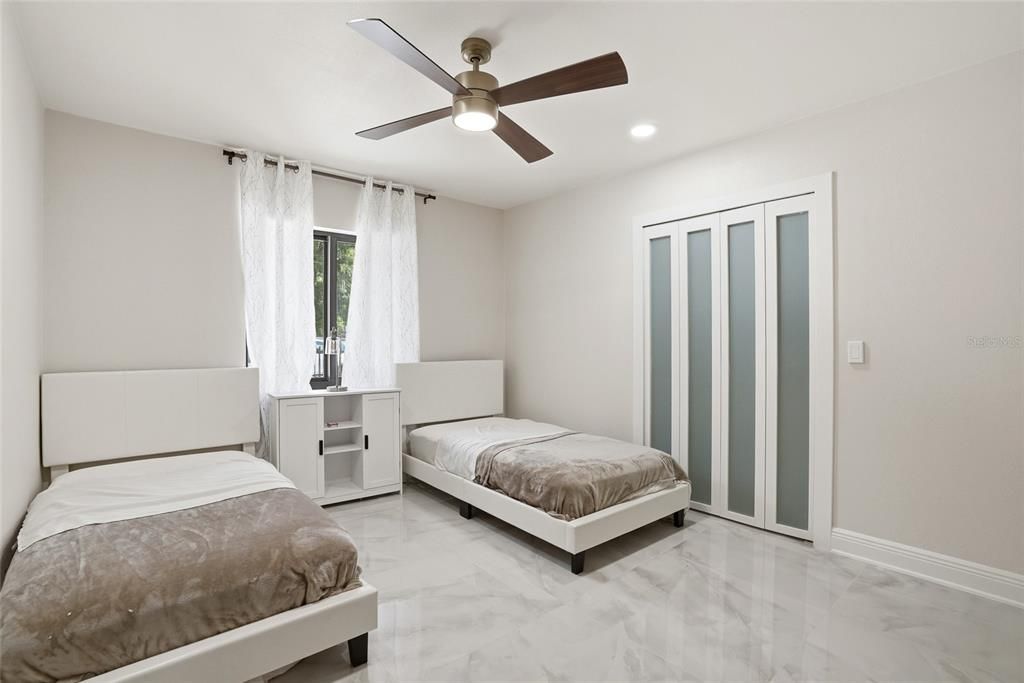 For Sale: $759,900 (4 beds, 3 baths, 2696 Square Feet)