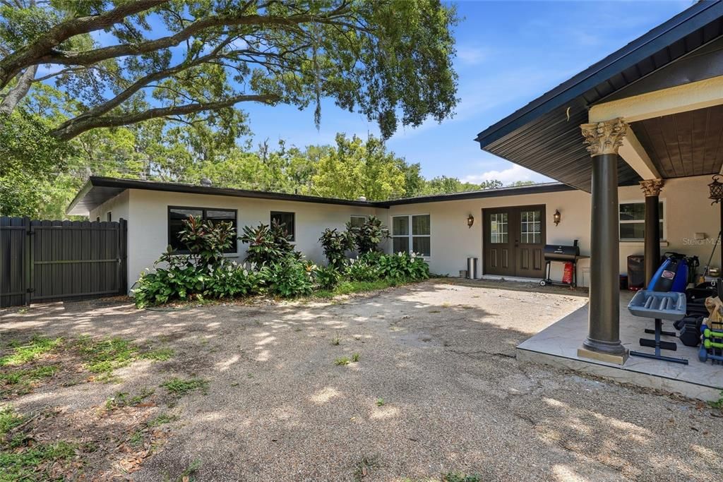 For Sale: $759,900 (4 beds, 3 baths, 2696 Square Feet)